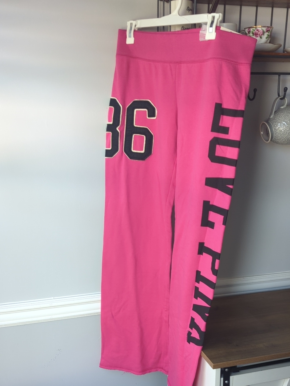 PINK Victoria's Secret Hot Pink 'LOVE PINK' Lounge Pants with Black Print